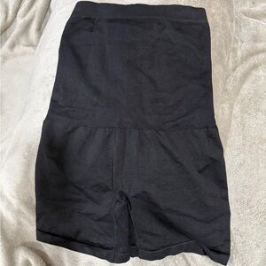 BLANQI postpartum compression biker shorts